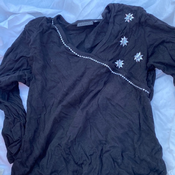 Womens size M top with appliqué - Picture 1 of 2